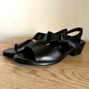 SAS Suntimer Heel Strap Sandal Womens Size 8.5 W Slingback Classic Low‎ Heel